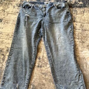 Women’s Distressed Light Blue Denim Jeans
